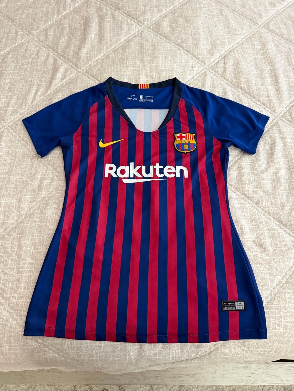 Authentic Nike FC Barcelona Messi Jersey - Women Fit